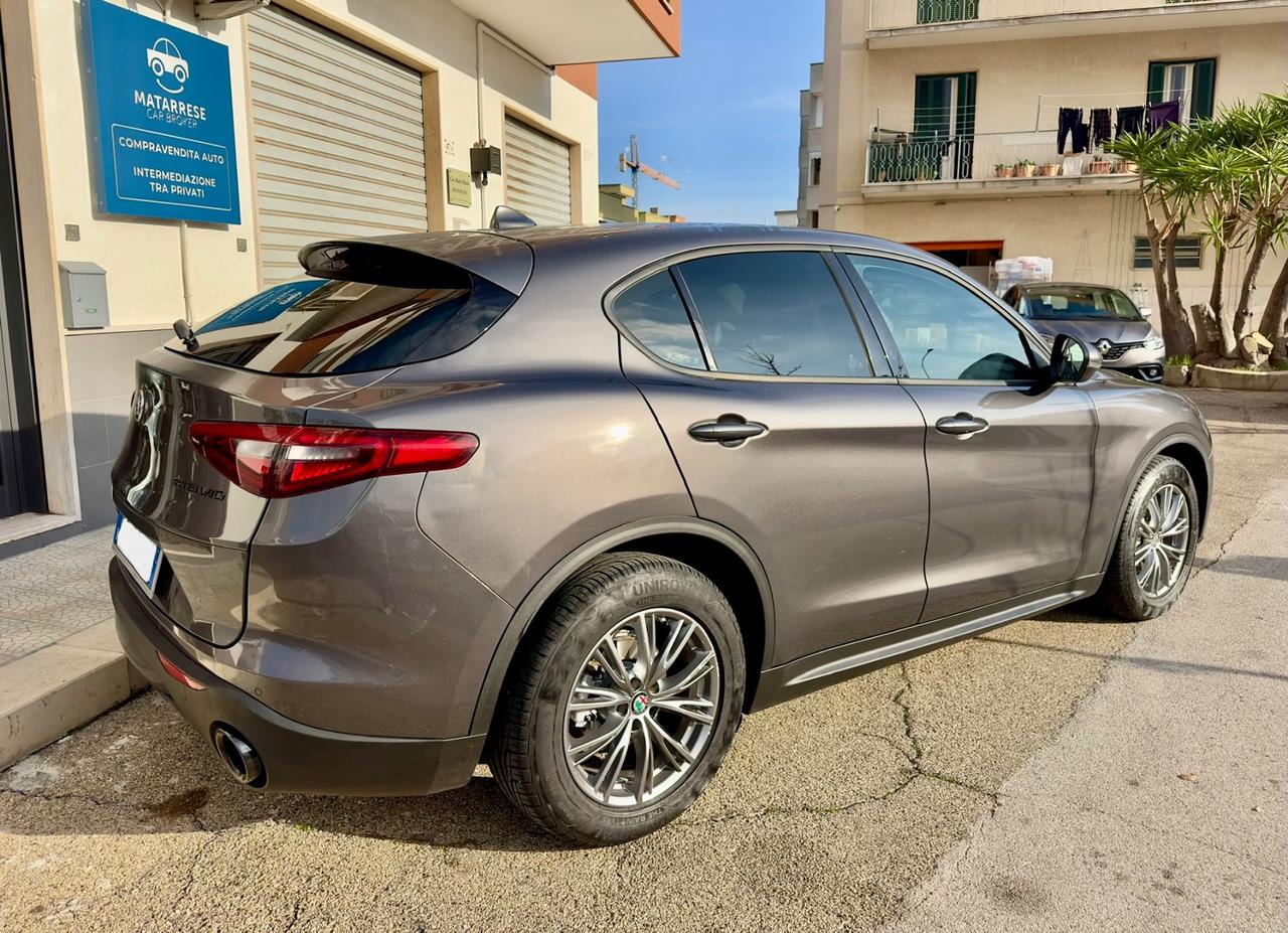 Alfa Romeo Stelvio 2.2 Turbodiesel 160 CV AT8 RWD Business