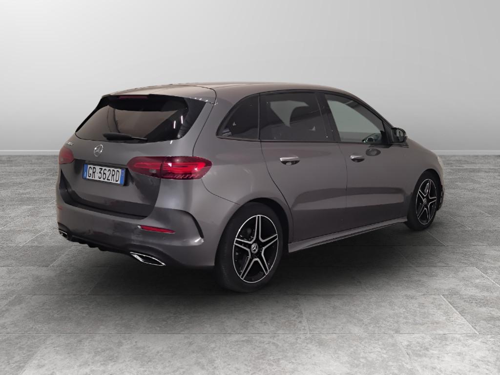Mercedes-Benz Classe B - W247 2023 - B 180 d AMG Line Advanced Plus auto