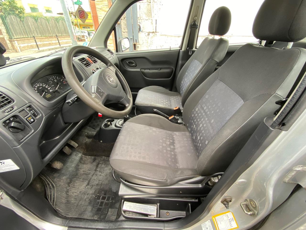 Opel Agila 1.0 12V Club