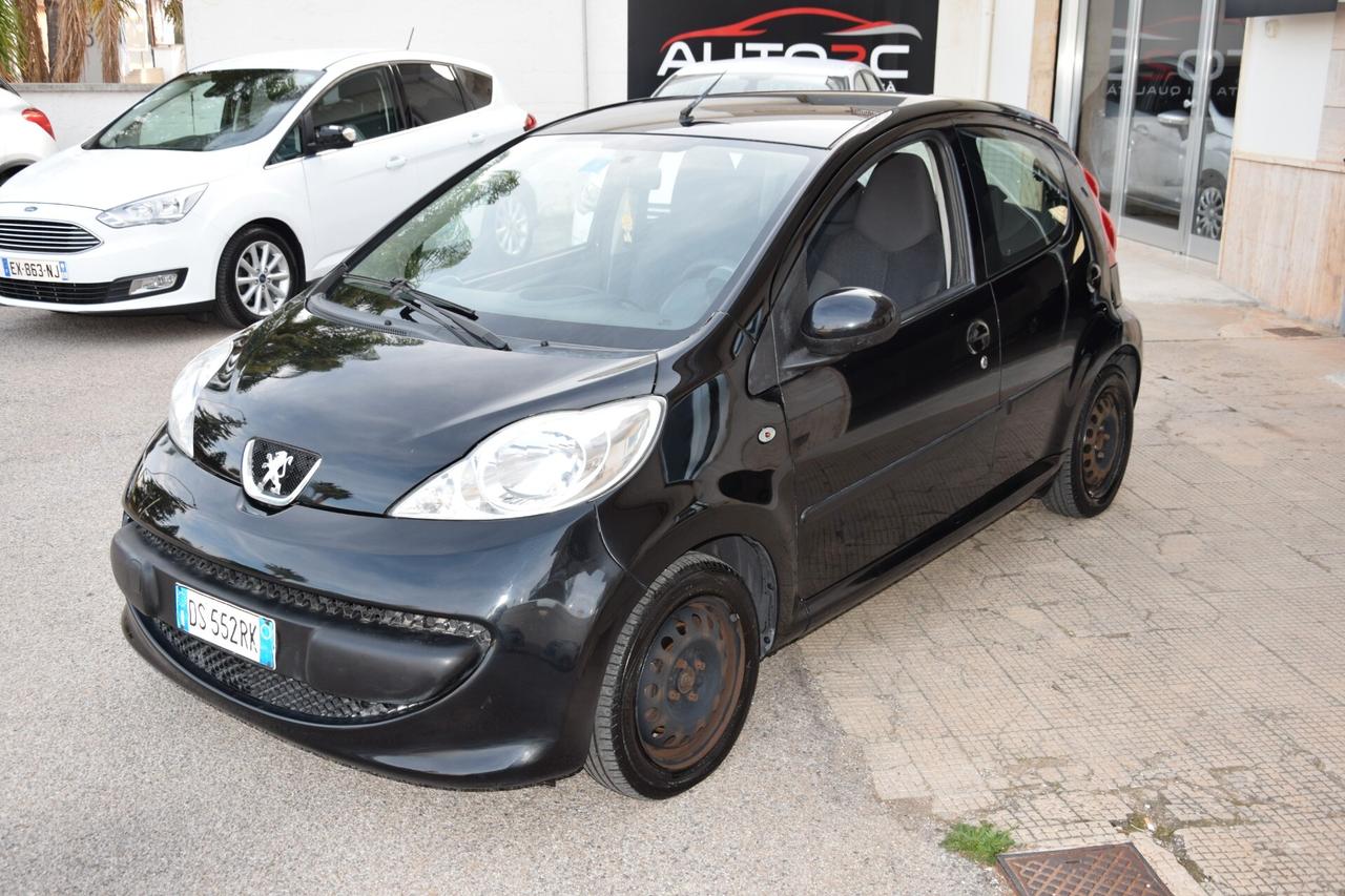 Peugeot 107 1.0 68CV 3p. Sweet Years 2Tronic