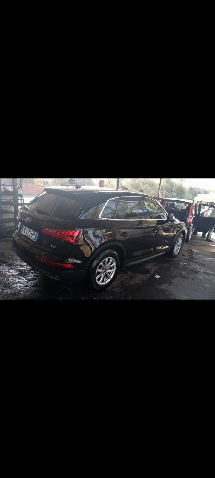 Audi Q5 2.0 TDI 150 CV Business