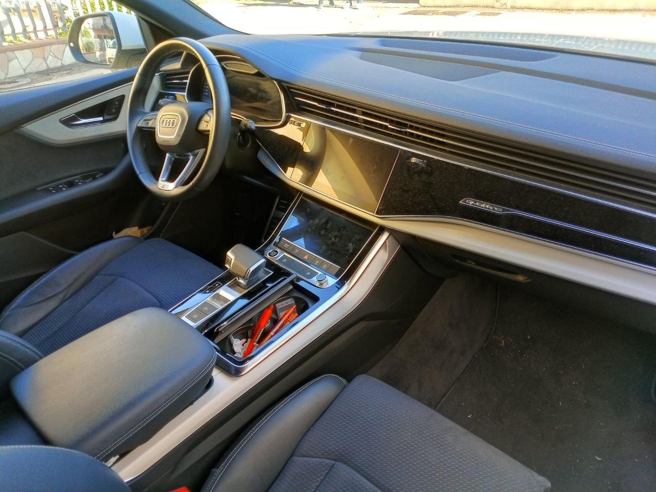 Audi Q8 Sport 3.0 50 TDI MHEV #7448