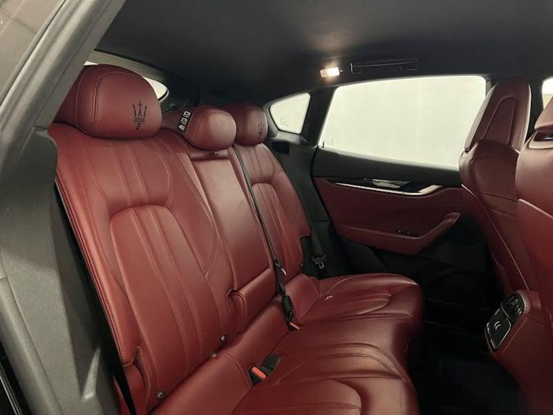 Maserati Levante V6 Diesel 250 CV AWD