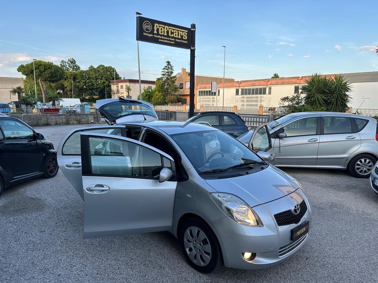 Toyota Yaris 1.4 D-4D DPF 5 porte Sol