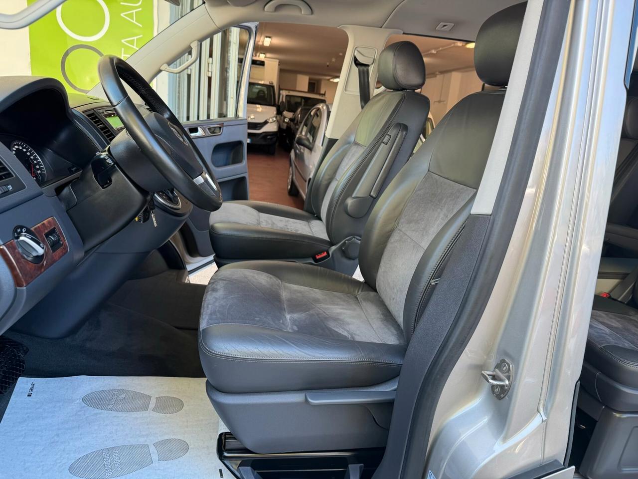 Volkswagen Multivan T5 2.0 tdi Highline 140cv dsg