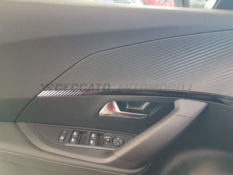 Peugeot 2008 2008 1.2 hybrid Allure 136cv e-dcs6