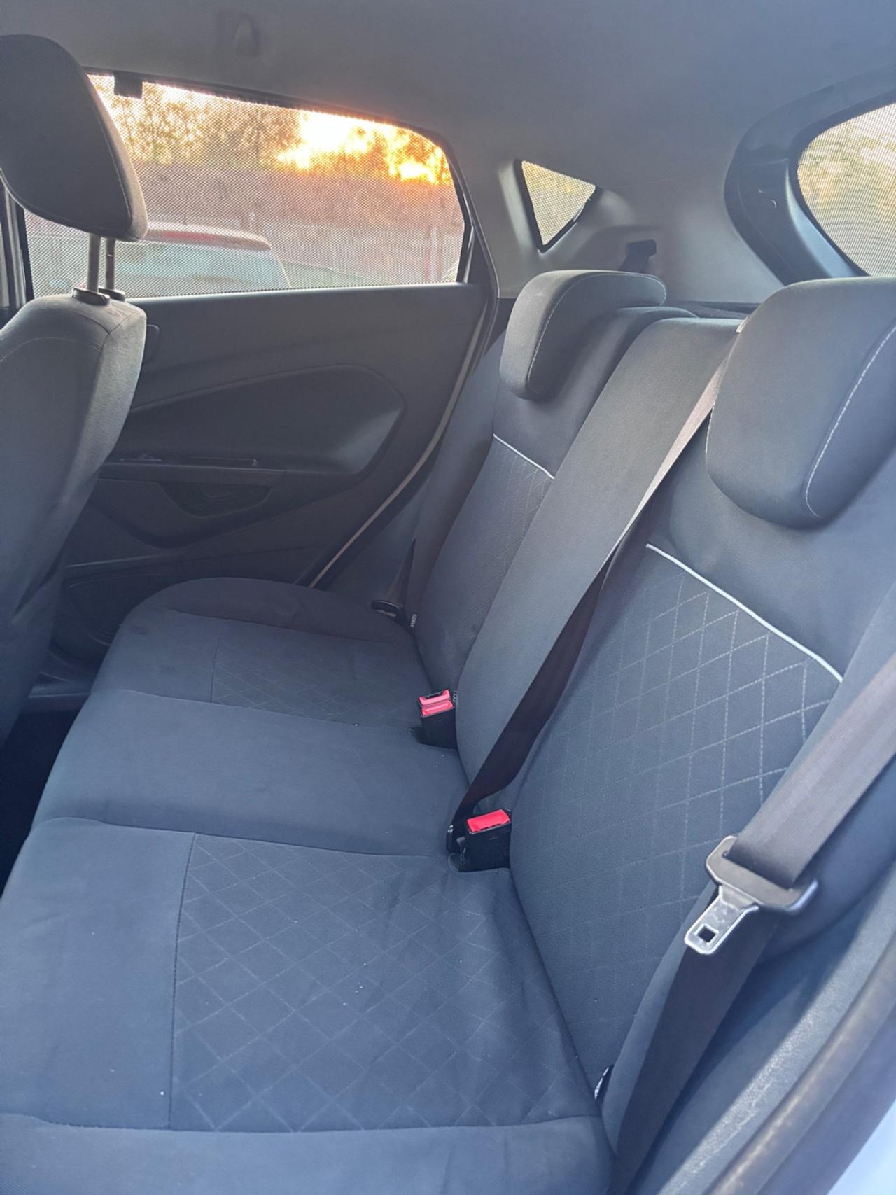 Ford Fiesta 1.4 90 CV GPL