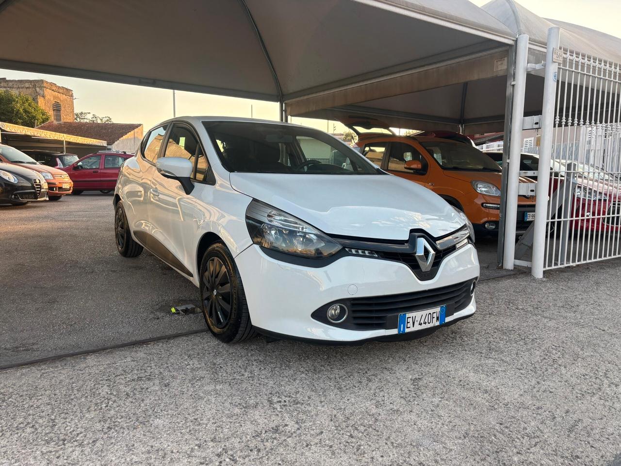 Renault Clio 1.5 dCi 8V 75CV 5 porte Costume National
