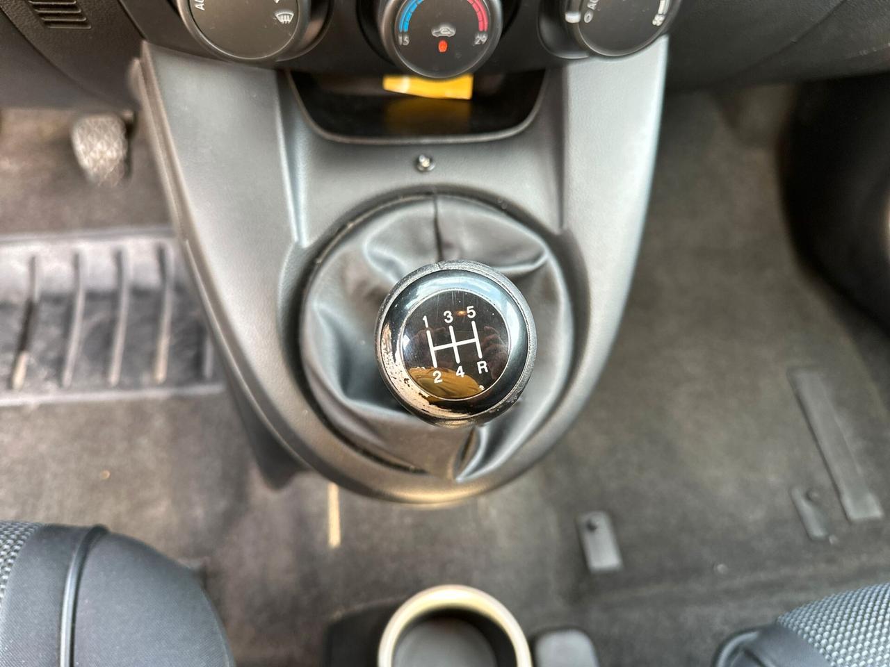 Mazda 2 Mazda2 1.3 16V 86CV 5p. Sport Gen. '09