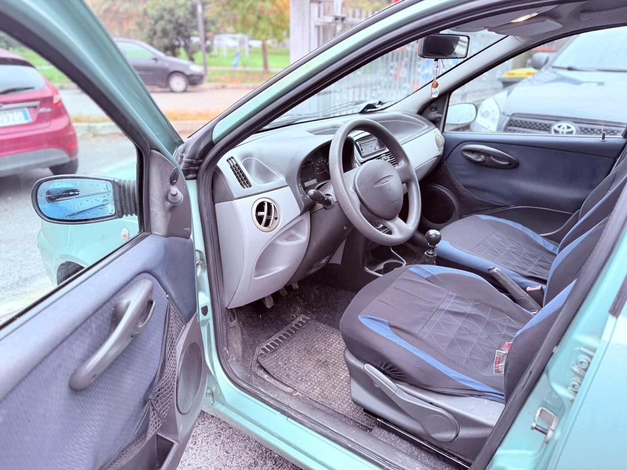 Fiat Punto 1.2i cat 5 porte ELX