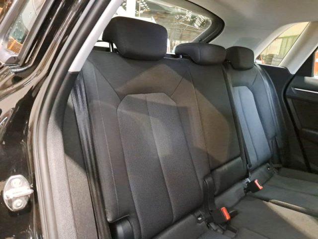 AUDI Q3 35 TDI S tronic Business