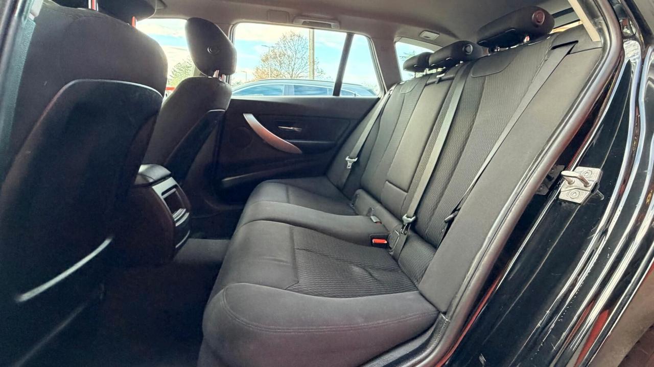 Bmw 318 318d Touring Neopatentati aut.