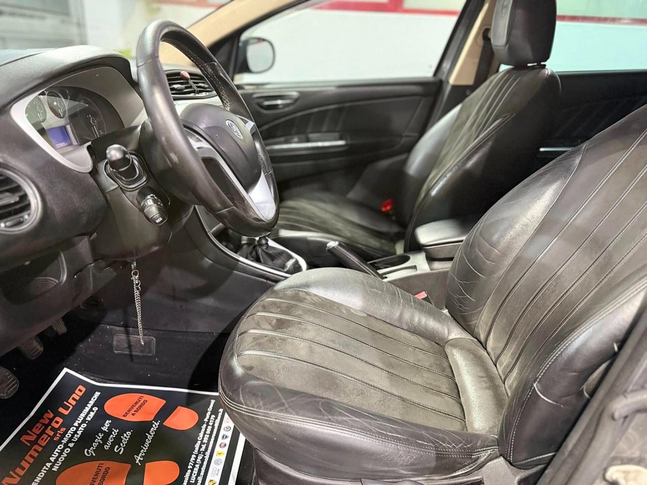 Lancia Delta 1.6 Mjt 120cv Oro 2011