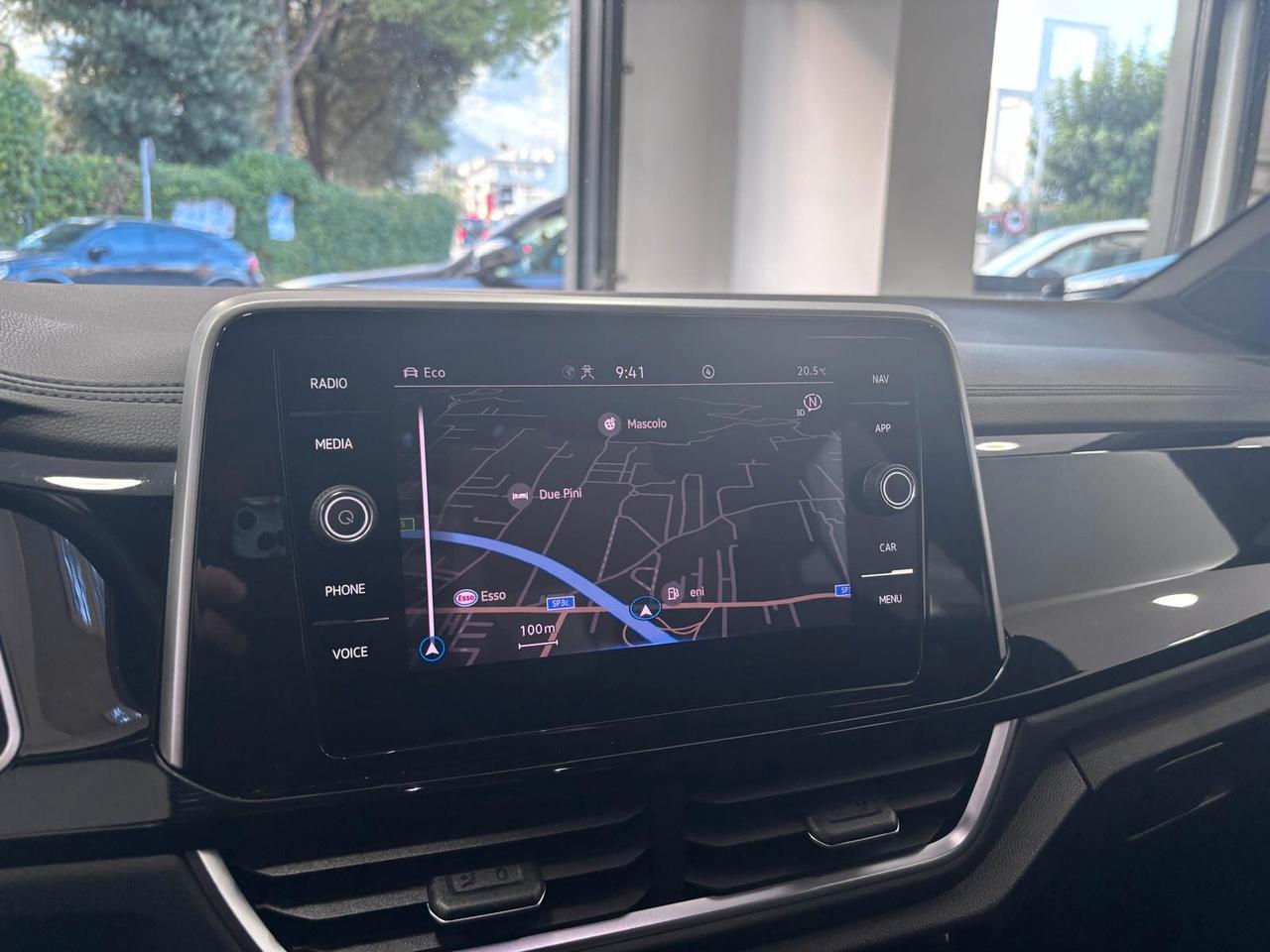 VOLKSWAGEN T-ROC 2.0 TDI R-LINE RETRO-NAVI-LED