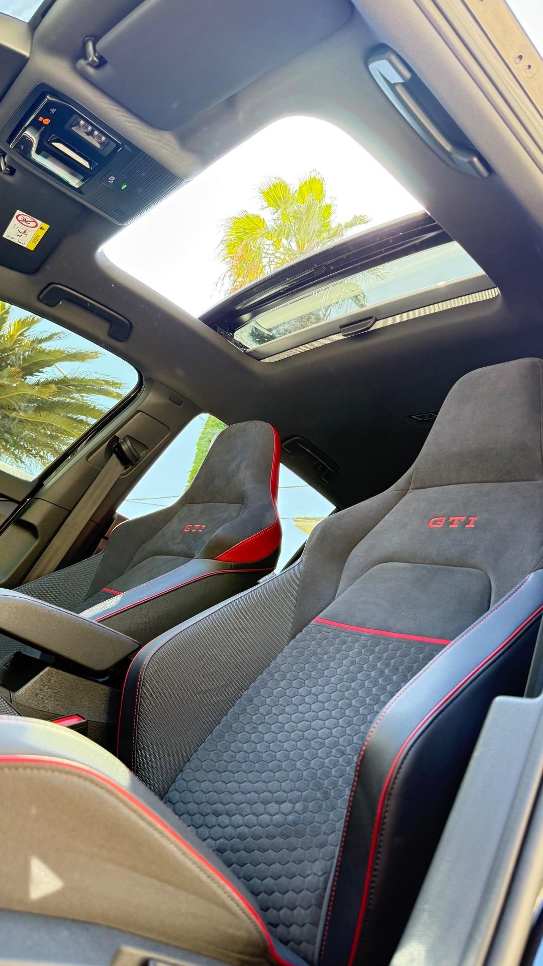 Volkswagen Golf GTI 2.0 TSI DSG CLUB SPORT 300 CAVALLI