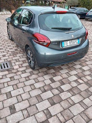 Peugeot 208 1 2puretech 82cv
