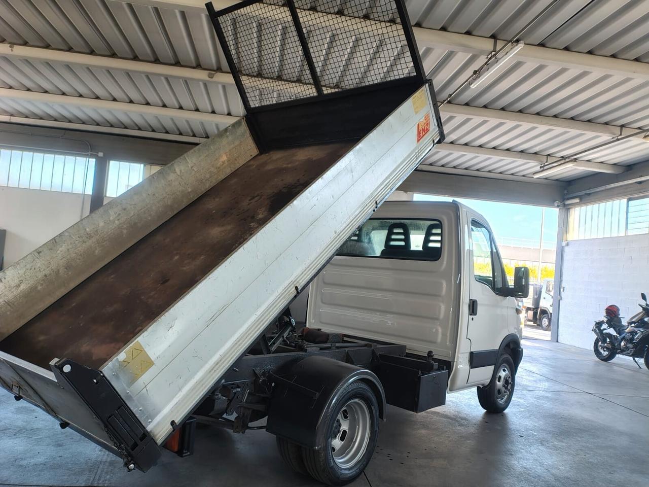 IVECO DAYLI 35/11 RIBALTABILE