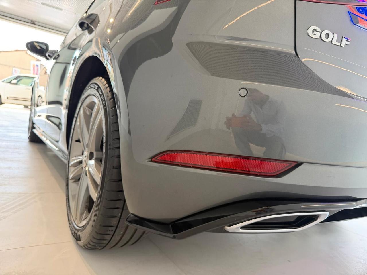 Volkswagen Golf 1.6 TDI R-LINE FULL OPTIONAL