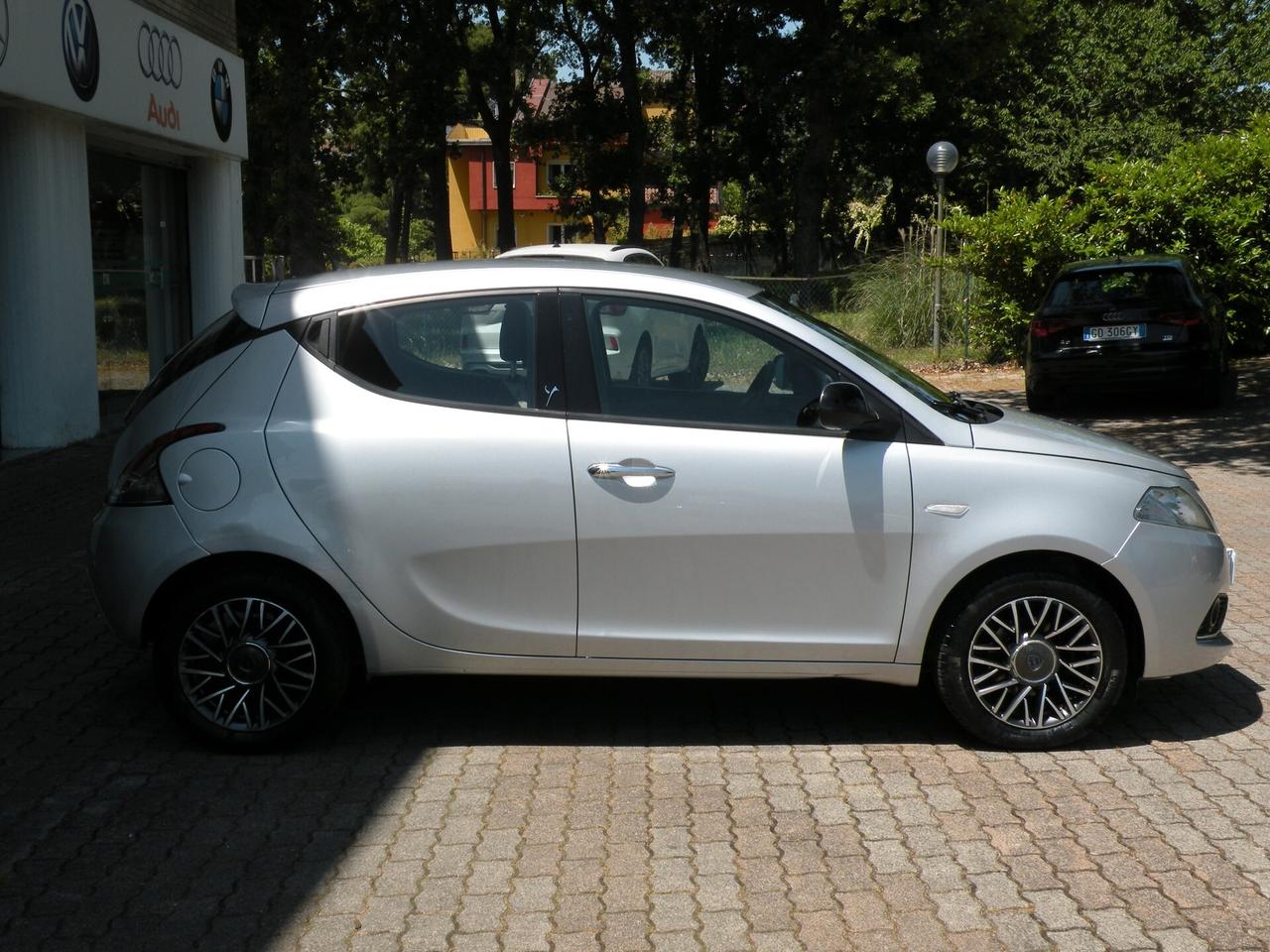 LANCIA YPSILON 1.2 69CV 2016
