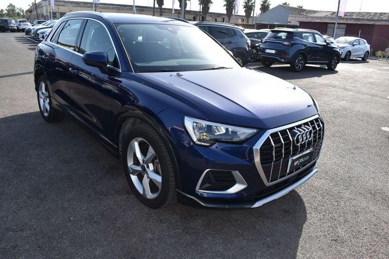 Audi Q3 40 TDI quattro S tronic Business Advanced