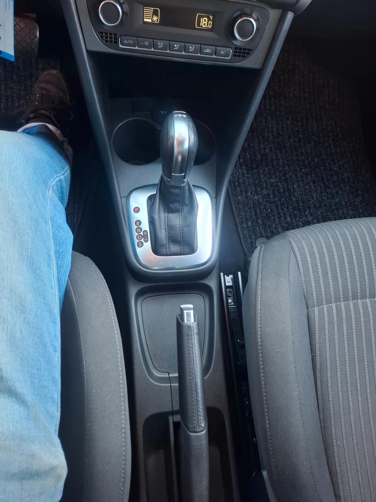 Volkswagen Polo - 1.6 TDI / Cambio automatico /