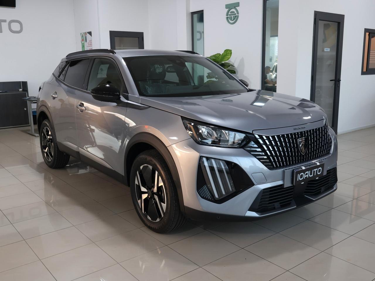 Peugeot 2008 1.2 100cv Allure KM ZERO 2025