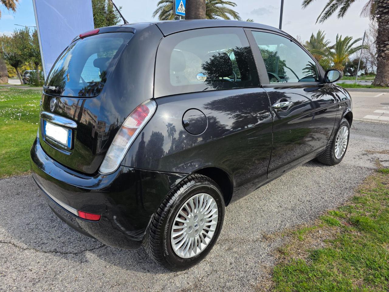 Lancia Ypsilon 3 Porte Ypsilon 1.3 mjt Argento