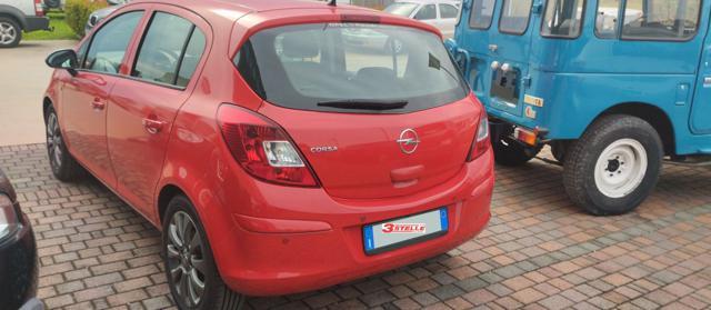 OPEL Corsa 1.2 5 porte Club