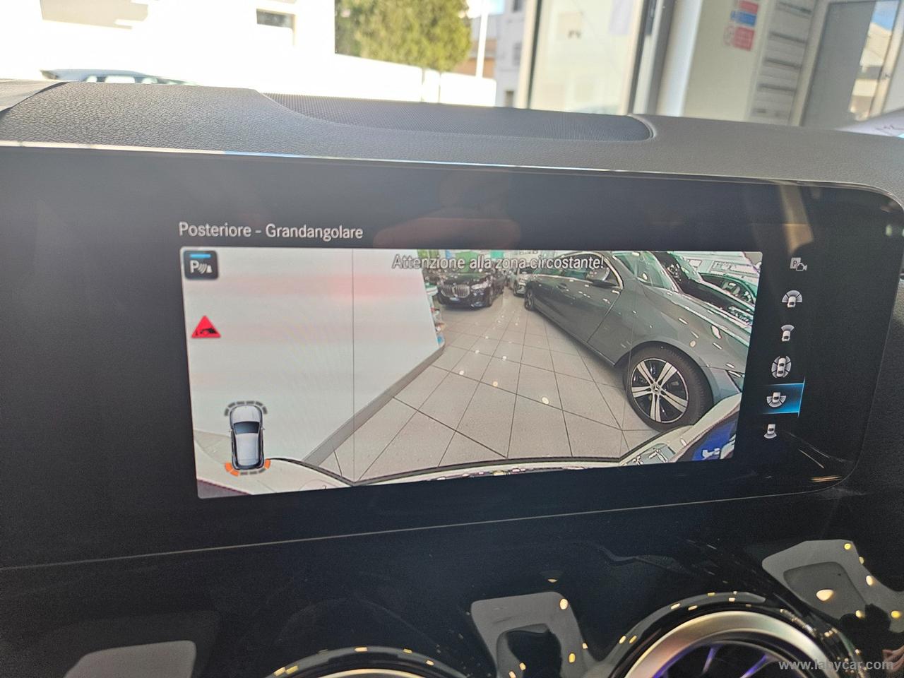 MERCEDES-BENZ GLA 200 d Automatic 4Matic Sport