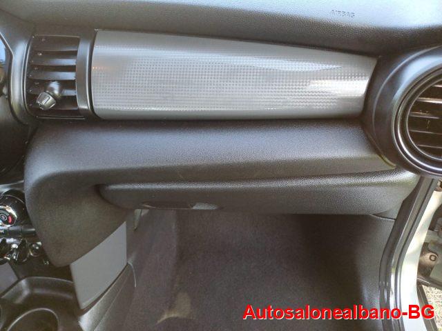 MINI Cooper D 1.5 Cooper D Business Automatica PER NEOPATENTATI