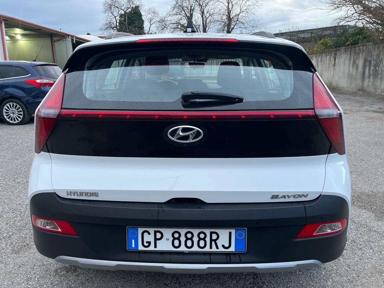Hyundai bayon 1.2 hpi/benz-xline-full-2023