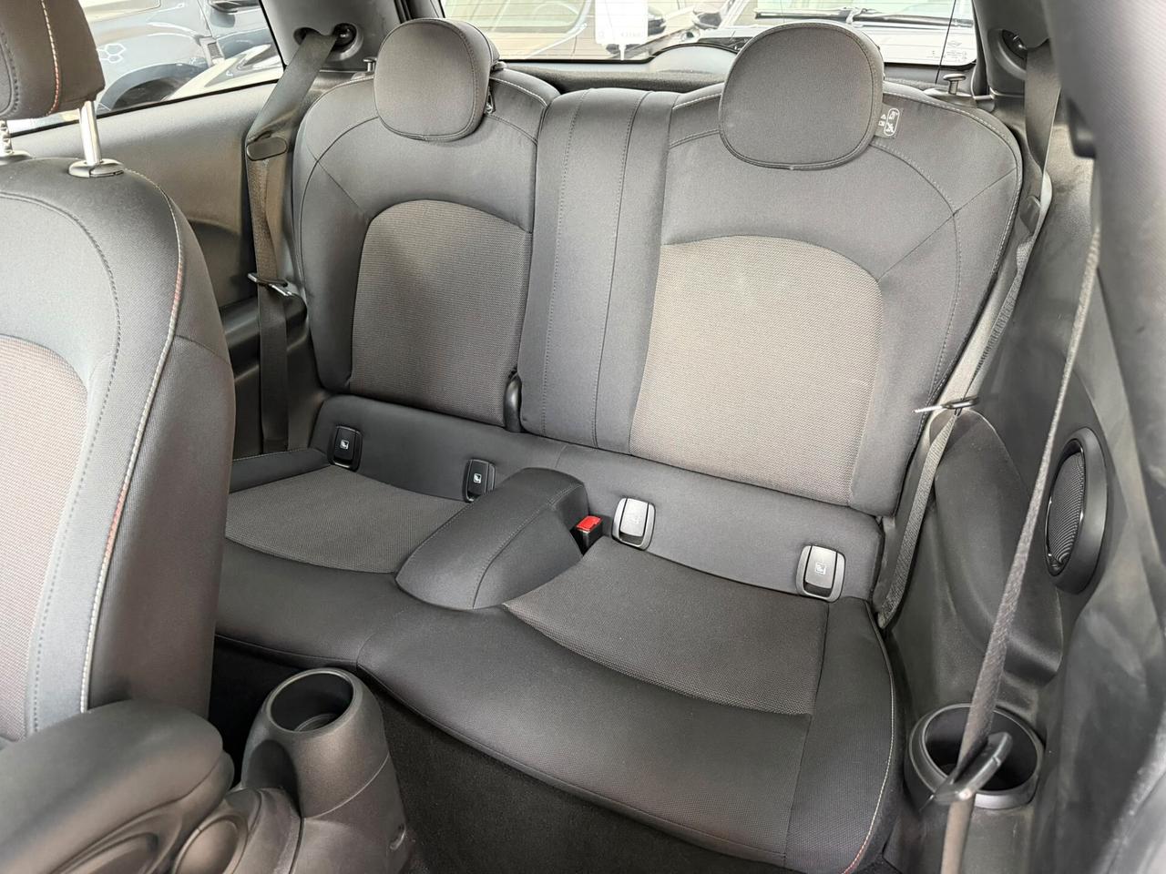 Mini 1.5 Cooper 3p Business Auto Unipro