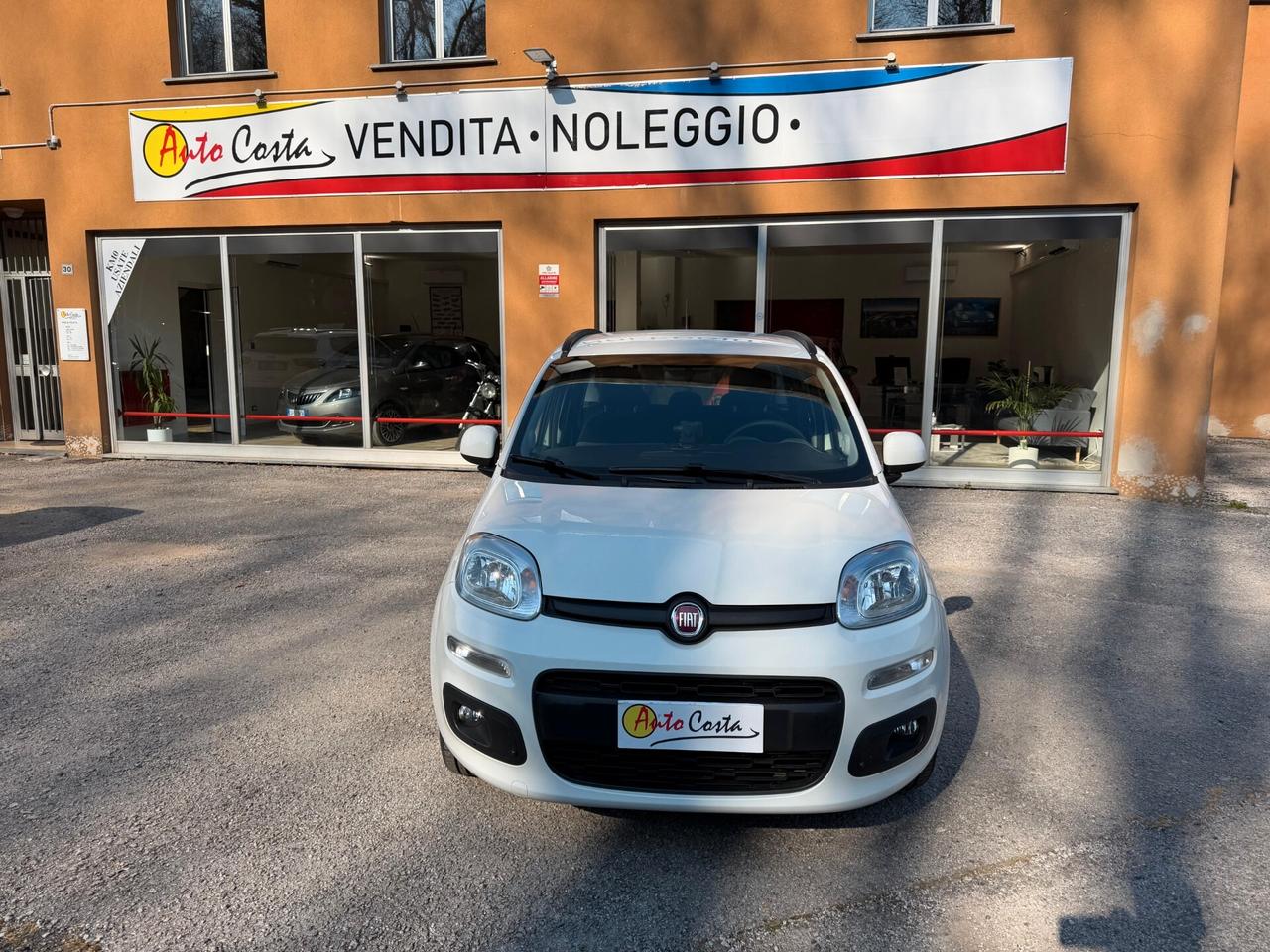 Fiat Panda 1.2 Lounge PARI AL NUOVO