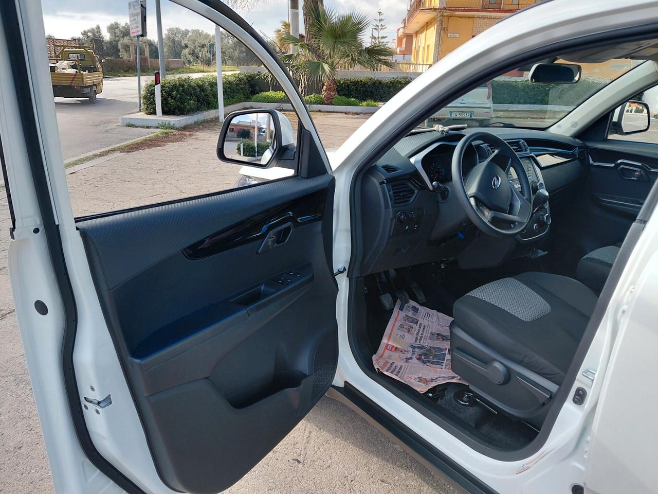 Mahindra KUV100 1.2 VVT M-Bifuel(GPL) K8