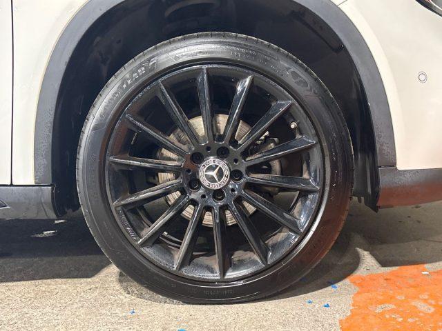 MERCEDES-BENZ GLA 200 d Automatic Premium