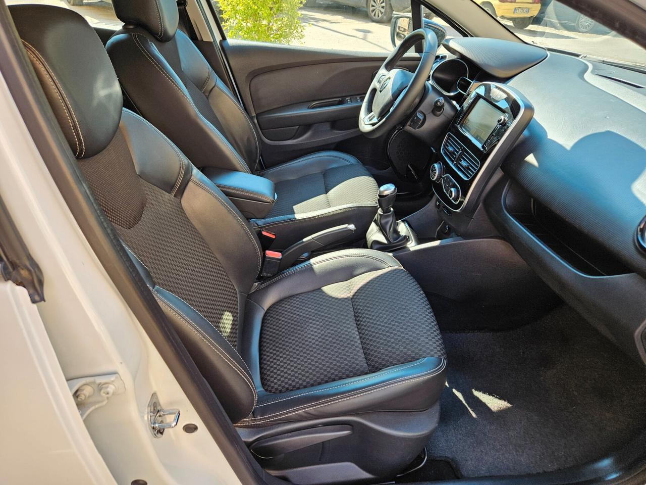 RENAULT CLIO 1500 DCI MOSCHINO KM CERTIFICATI