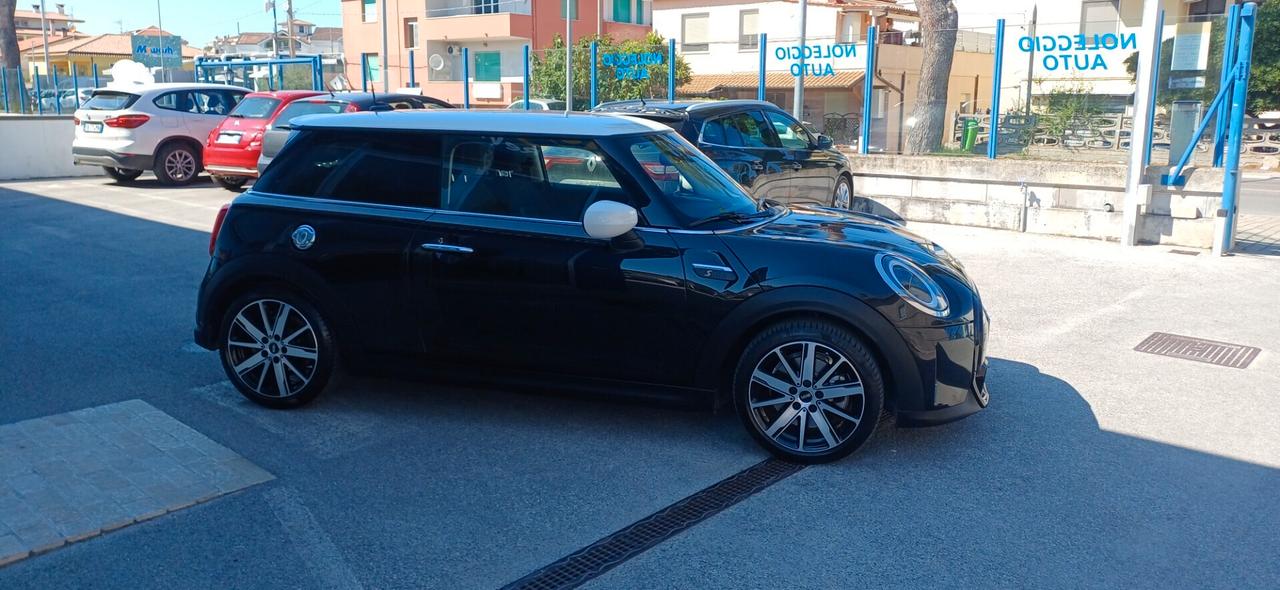 Mini 2.0 Cooper S Resolute
