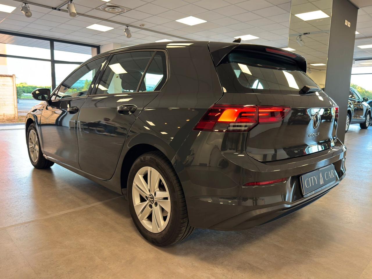 Volkswagen Golf Variant 1.0 eTSI EVO DSG Life
