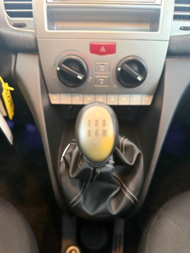 LANCIA Ypsilon 1.2 69 CV Argento