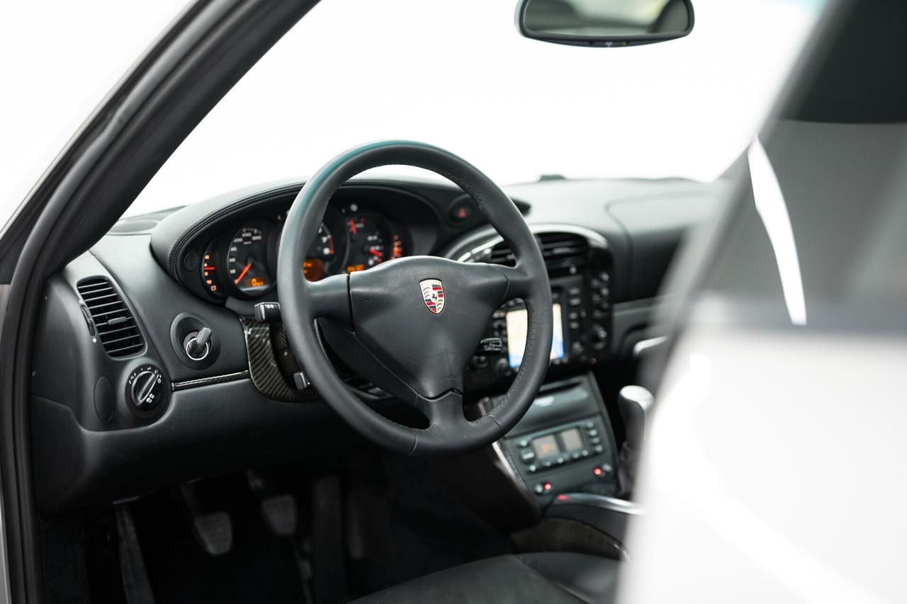 Porsche 911 Carrera cat Coupé