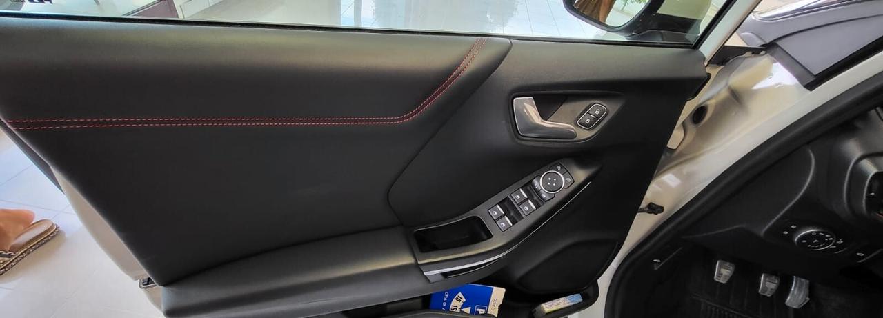 Ford Puma 1.0 EcoBoost Hybrid 125 CV S&S ST-Line- km 54.400- garanzia 12 mesi estendibile fino a 36 mesi.