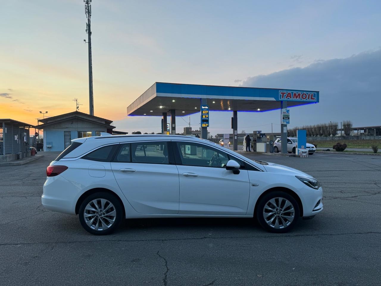 Opel Astra 1.4 Turbo 110CV EcoM Sports Tourer Innovation