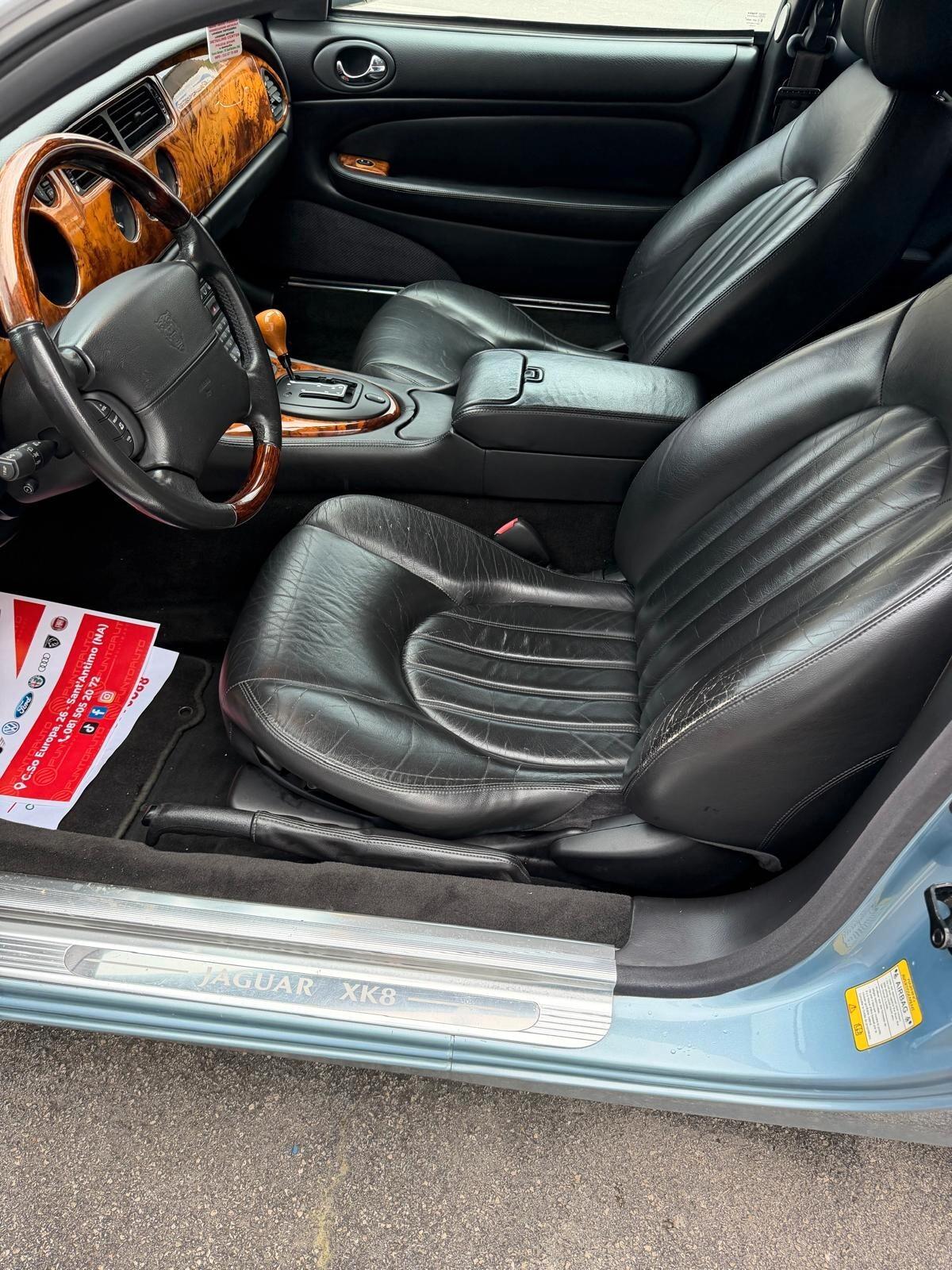 Jaguar XK XK8 4.0 COUPE