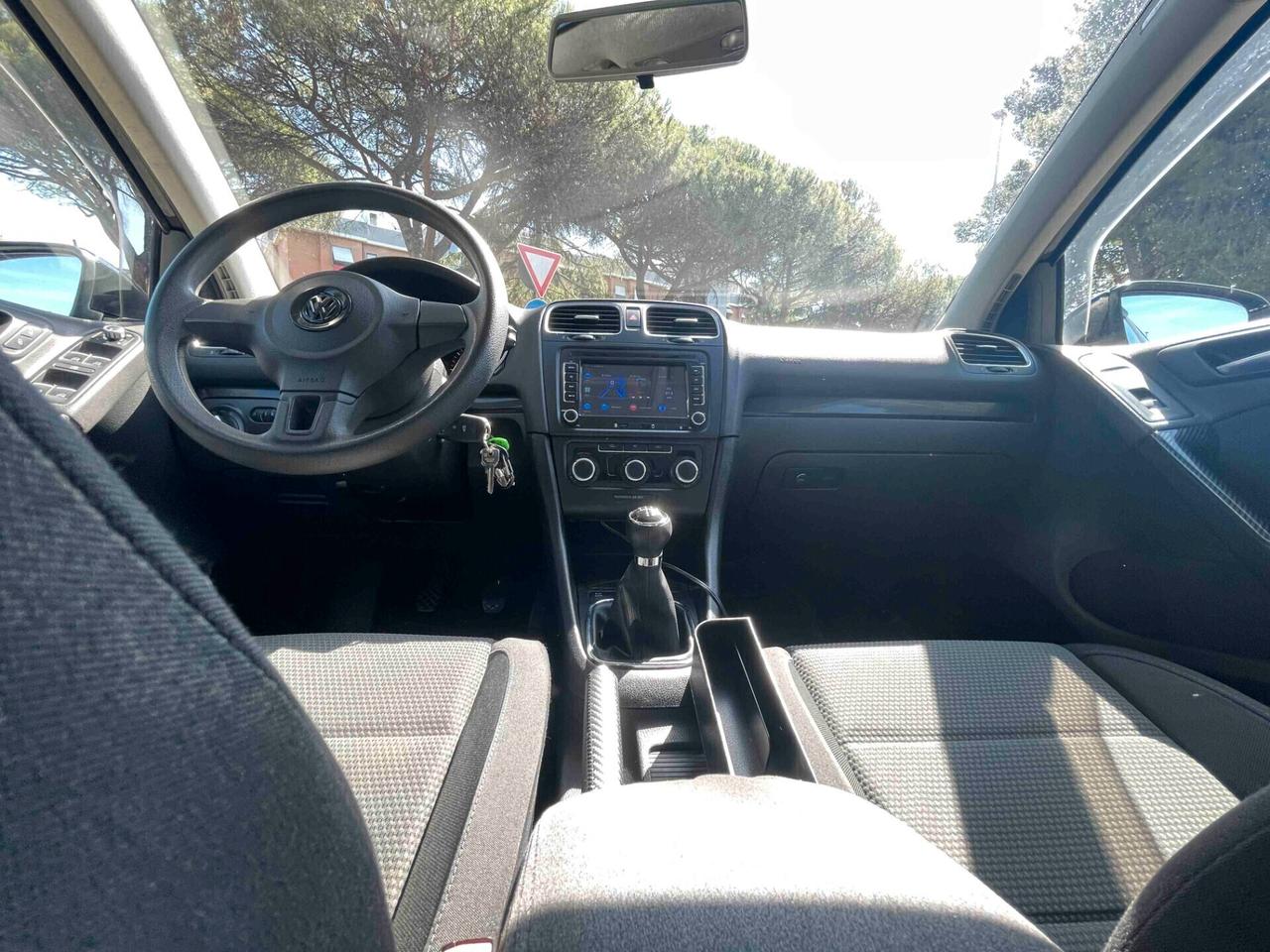Volkswagen Golf 1.6 TDI Comfortline NEOPATENTATI DITRIBUZIONE OK GOMME NUOVE GARANZIA 24 MESI