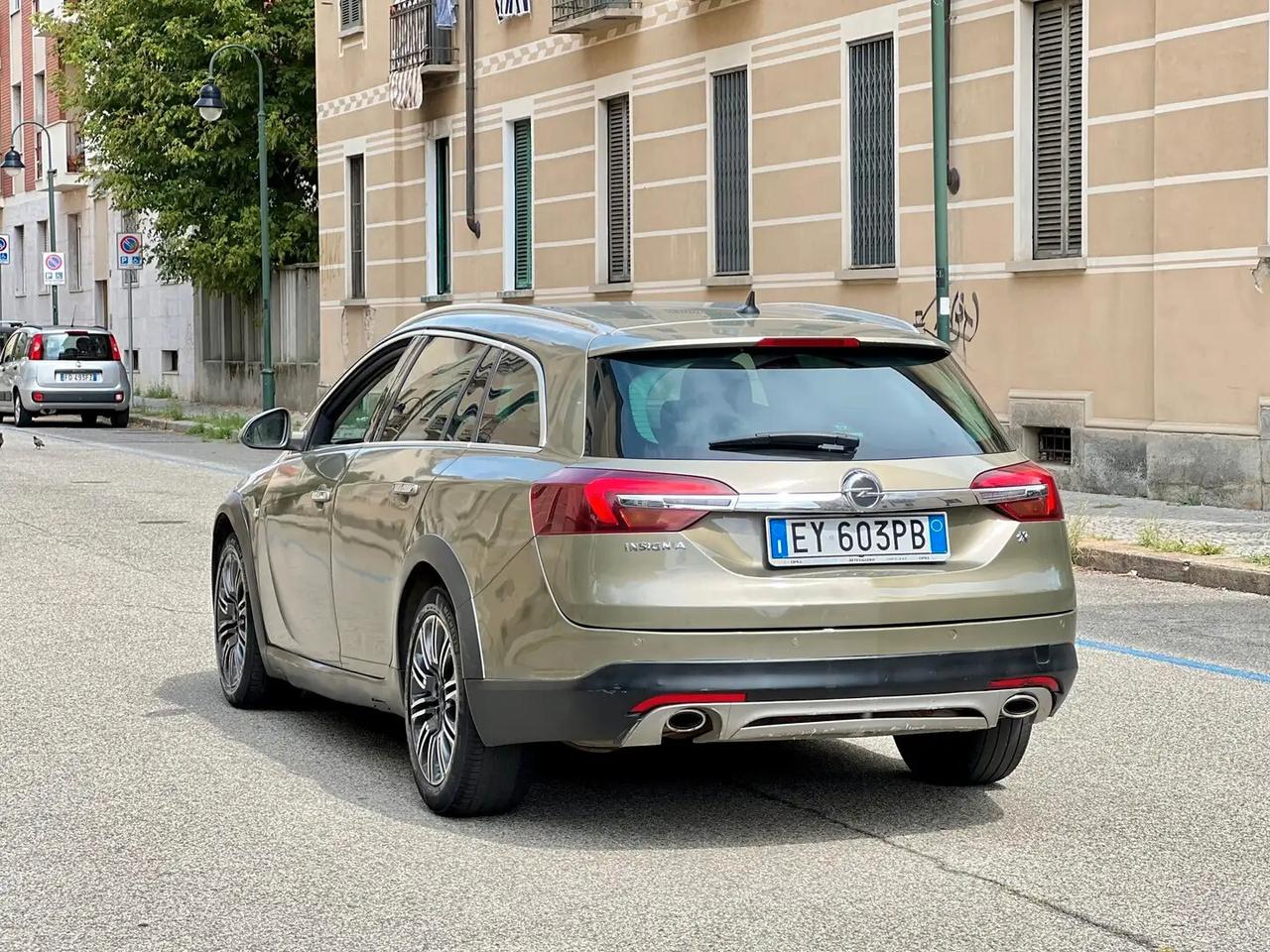 Opel Insignia Country Tourer 2.0 CTDi Bi-Turbo 195cv aut. 4x4 Business