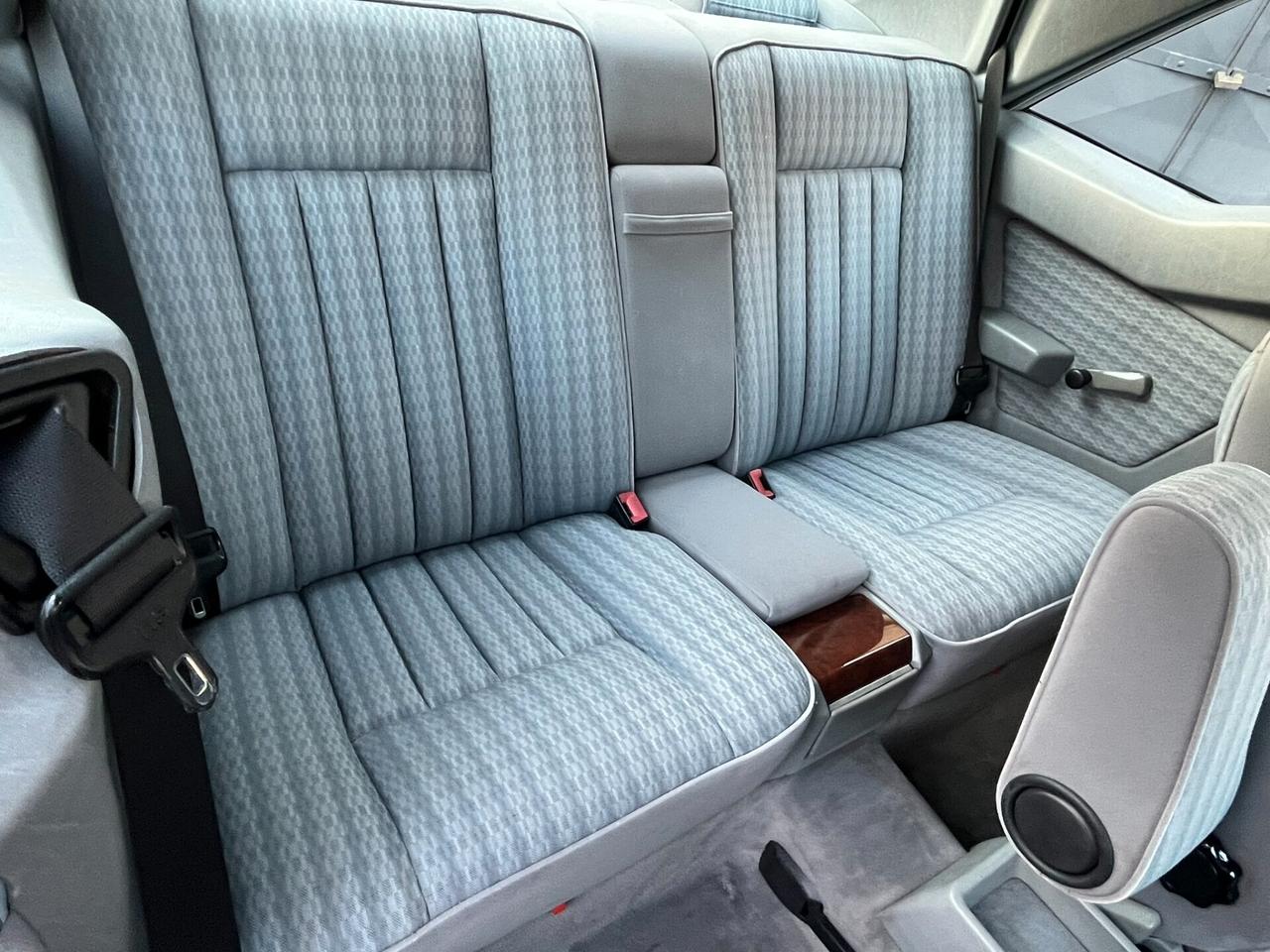 Mercedes 200CE - 99000KM - UNIPRO' - CRS ASI