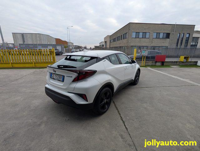 TOYOTA C-HR 1.8 Hybrid E-CVT Trend