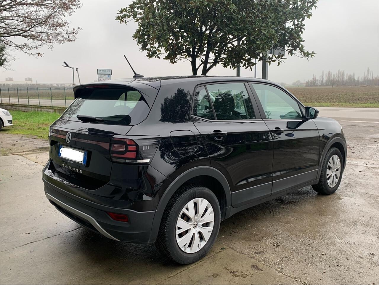 Volkswagen T-CROSS 1.0 TSI Urban - ADATTA A NEOPATENTATO