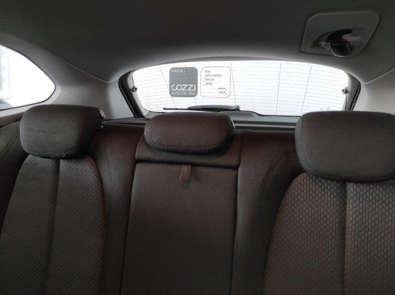 BMW X1 (F48) - X1 sDrive18i Advantage
