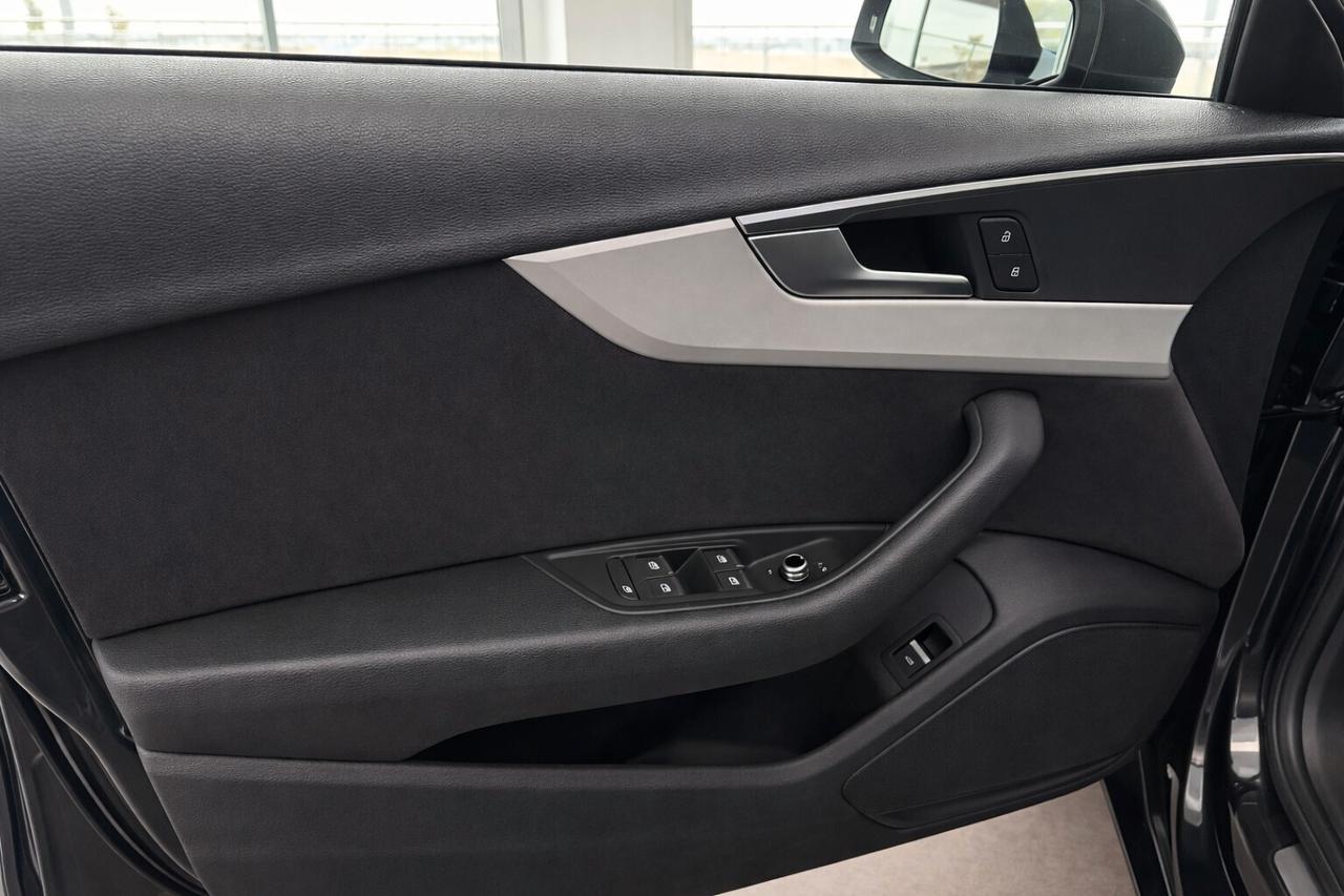 Audi A4 2.0 TDI 150 CV S tronic Business